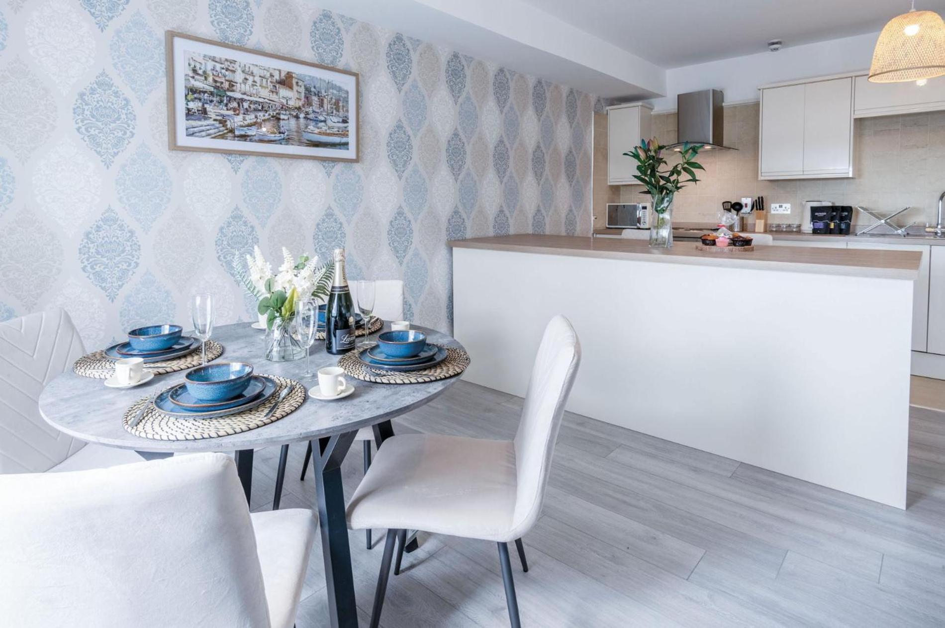 Harbour View - 2 Bedroom Apartment - มิลฟอร์ดเฮเวน ภายนอก รูปภาพ